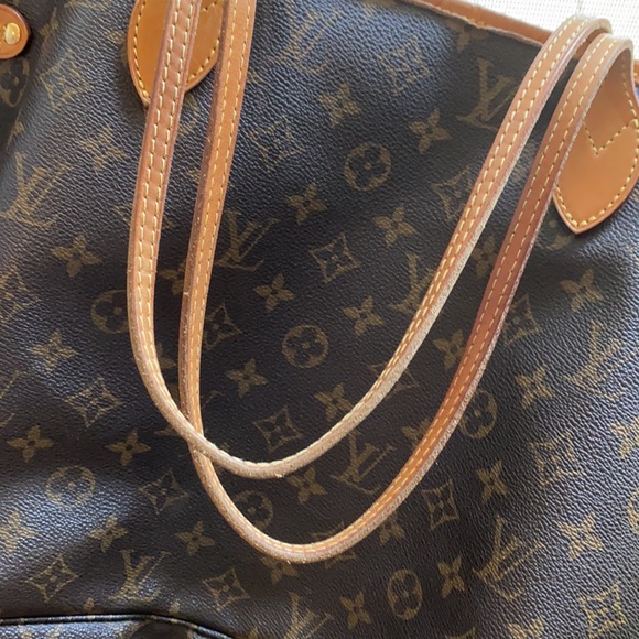 Louis Vuitton Neverfull M - Picture 12 of 14
